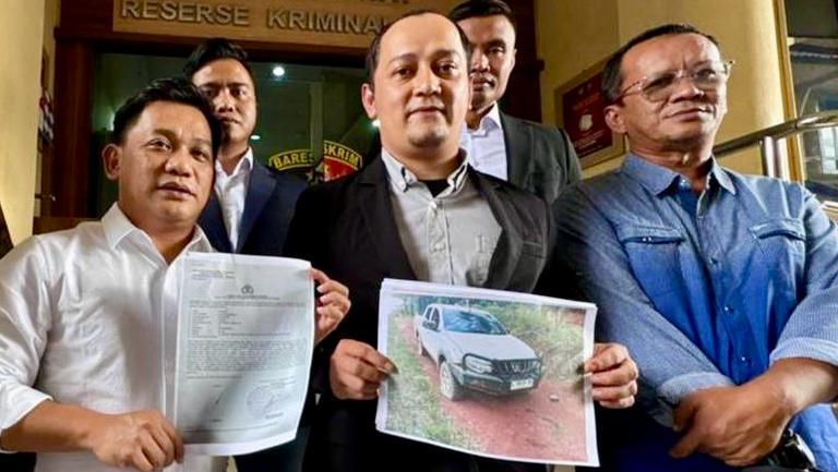 Imigrasi Entikong mengamankan WNA China Liu Xiaodong tersangka kasus tambang emas di Ketapang