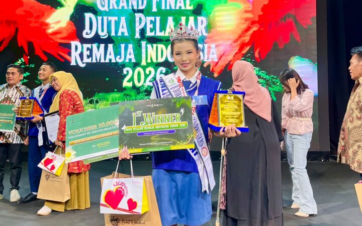 Evelyn Romana meraih gelar Duta Pelajar Remaja Indonesia 2026 Kategori SMP di Jakarta.